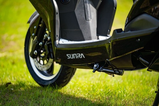 Scuter electric, baterie litiu detasabila, motor 1800W, negru - Hawk